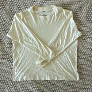 White XL men’s long sleeve.